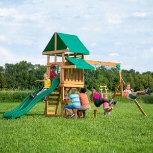 Backyard Discovery Belmont Spielturm mit Schaukeln und Rutsche